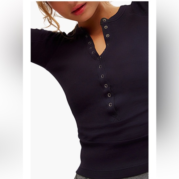 FREE PEOPLE MOVEMENT Kick Off Rib Cotton Henley in Black Size Small NWT RT $68 - Picture 5 of 6